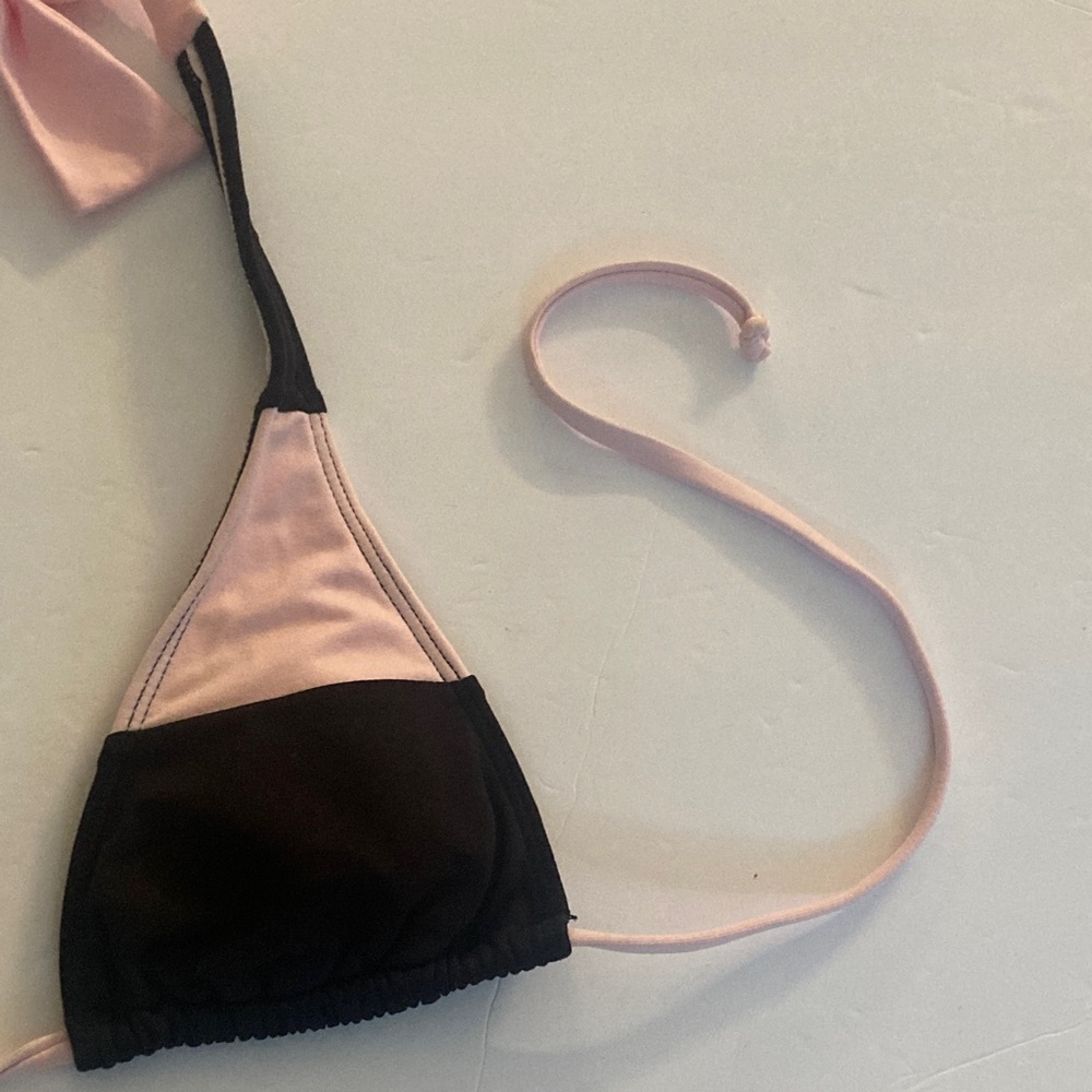 Rampage 90’s Y2K Two-Tone Pink and Black Triangle Bikini Top S (no Size Tag) - Picture 4 of 6
